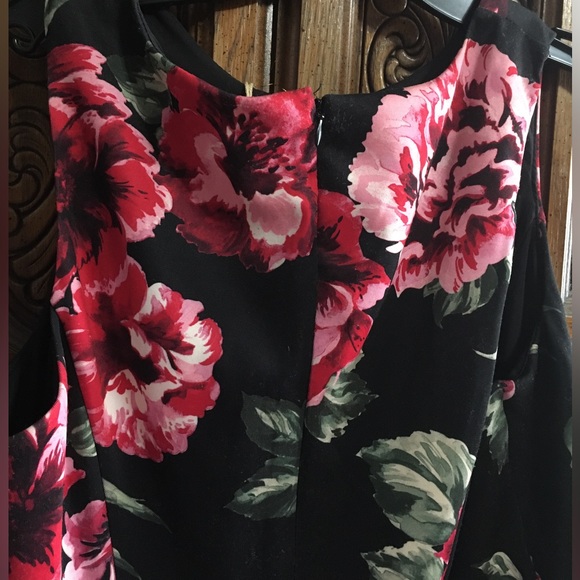 Jessica Simpson Rose Dress 🌹 - Picture 12 of 13